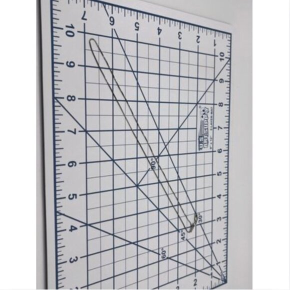 Sterling Silver 'LIVE' Charm and Box Chain - Picture 8 of 8